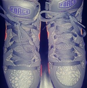 Charles Barkley Air Max Strong